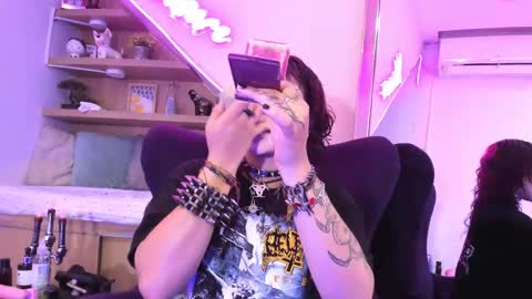 Mia online show from 03.08.25