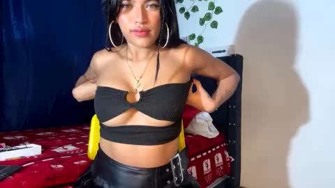 miaandluciferxxx online show from 01.30.25