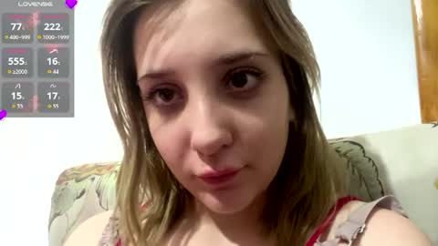 Hi guys Im Mia Im new here help me to figure out how everything works here xD online show from 07.02.26