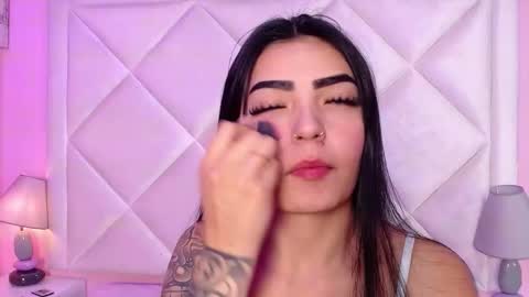 Snapshot of miaasmiith_ chatting on 10.24.25 Alexandra online show from 10.24.25