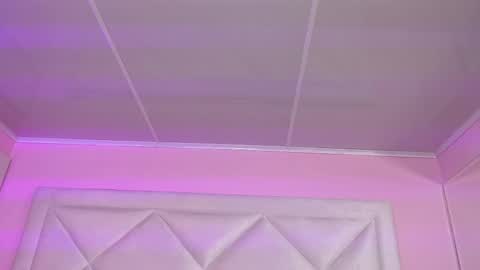 Snapshot of miaasmiith_ chatting on 10.25.25 Alexandra online show from 10.25.25