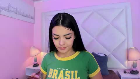 Snapshot of miaasmiith_ chatting on 02.04.26 Alexandra online show from 02.04.26