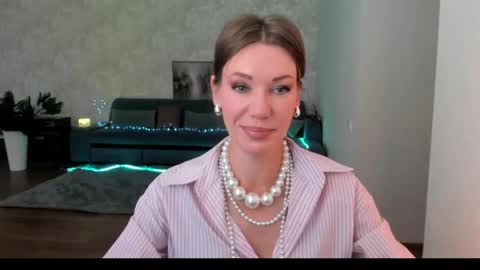 Mia online show from 06.05.26