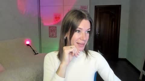 Snapshot of miababy14 chatting on 07.14.26 Mia online show from 07.14.26