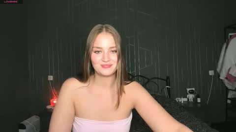 Mia online show from 10.11.25