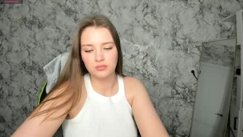 Mia online show from 04.04.26