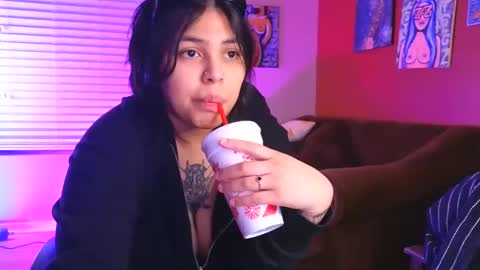 Mia online show from 12.10.24