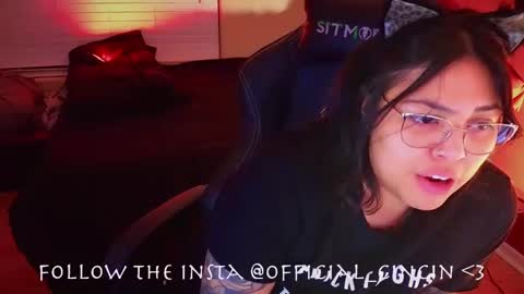 Mia online show from 02.12.25