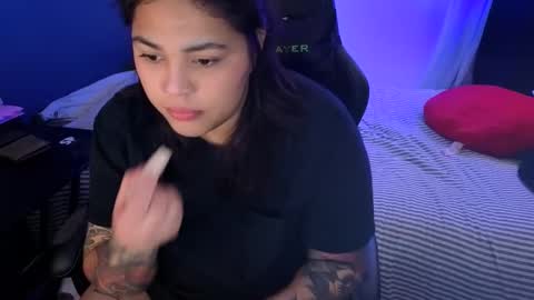 Mia online show from 02.10.26