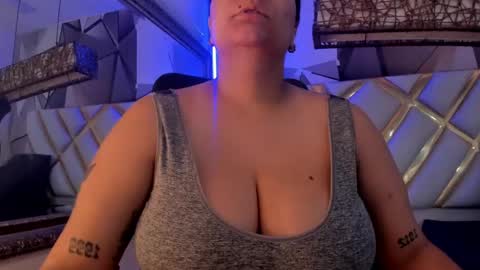   online show from 10.03.25