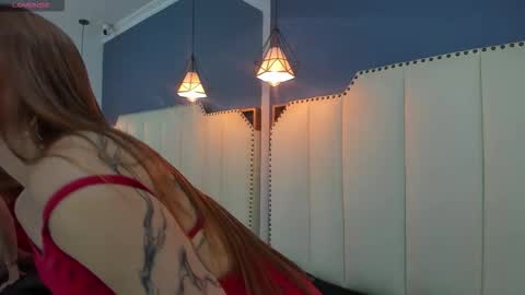 MiaCassel online show from 10.21.25