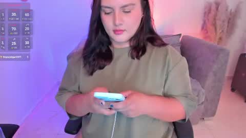 Snapshot of miacavalli_ chatting on 07.08.26 Mia online show from 07.08.26