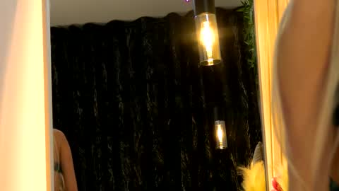 Mia online show from 02.09.26