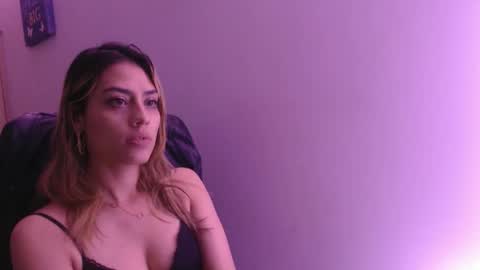 Snapshot of miacollings1 chatting on 12.03.25 Miia online show from 12.03.25