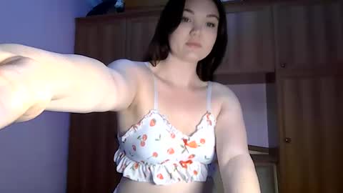 Mia online show from 05.12.26
