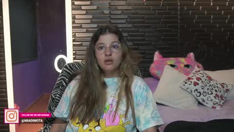 Mia online show from 02.23.25