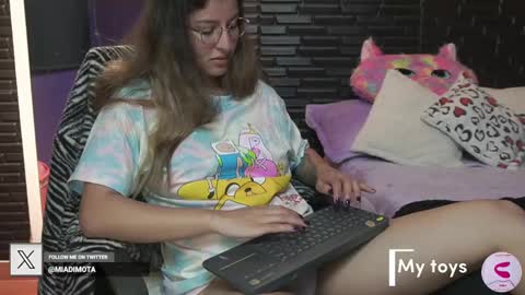 Mia online show from 02.23.25