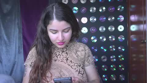 Snapshot of miadimota chatting on 06.06.26 Mia online show from 06.06.26