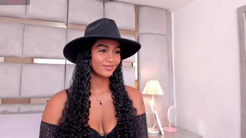 Call me Mia online show from 12.07.24