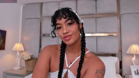 Call me Mia online show from 12.10.24