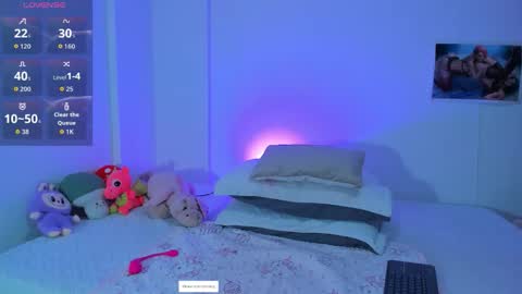 Mia Engels  online show from 03.27.26