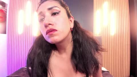 Mia Carter  Schedule 800 - 1430 gtm-5 online show from 03.02.26