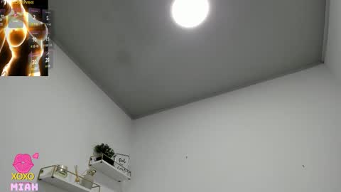 Miah Collins online show from 11.26.25