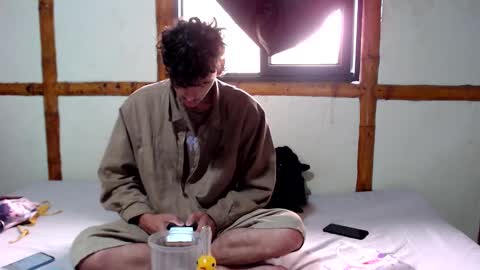 Mia  Sam online show from 11.10.25