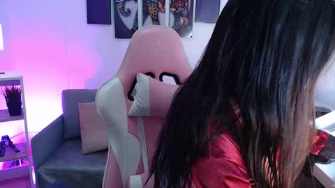 Mia Emily  online show from 02.26.26