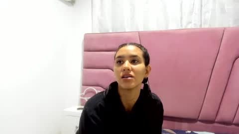 miajhonsonx online show from 10.13.25