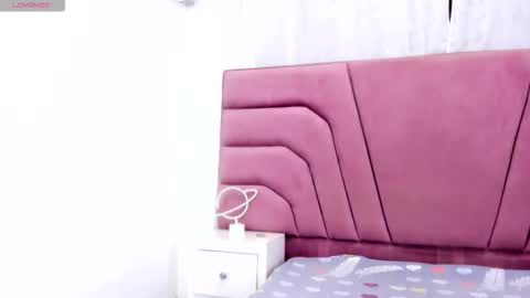 miajhonsonx online show from 10.27.25