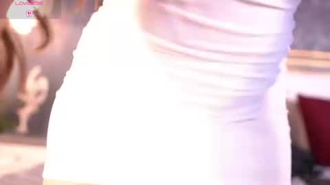 Mia  online show from 07.12.26