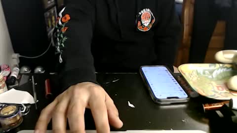 Snapshot of miaking chatting on 01.17.26 Mark online show from 01.17.26