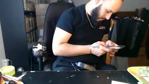 Snapshot of miaking chatting on 02.25.26 Mark online show from 02.25.26