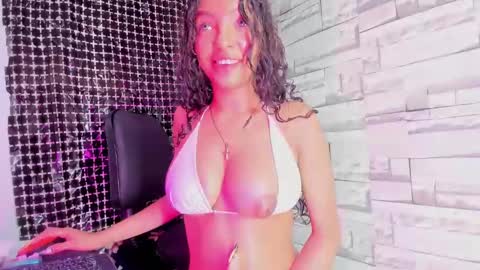 miakirshner_ online show from 02.02.25