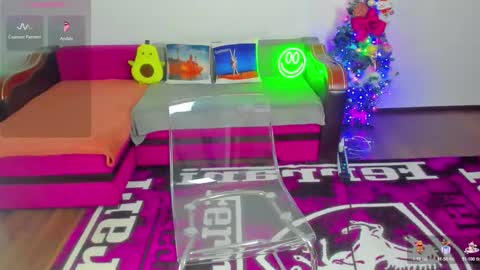 Mia Kittyy online show from 12.19.25