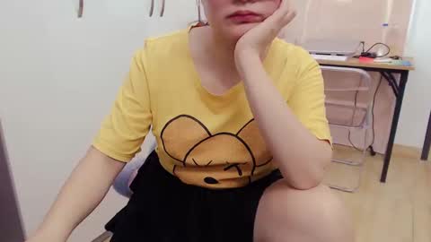 Mia online show from 10.03.25