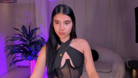 Call me Mia  online show from 11.03.25