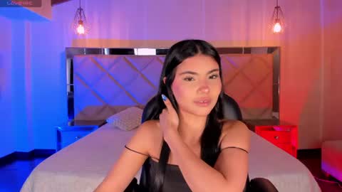 Snapshot of mialaurence_ chatting on 07.06.26 Call me Mia online show from 07.06.26