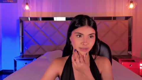 Snapshot of mialaurence_ chatting on 07.11.26 Call me Mia online show from 07.11.26