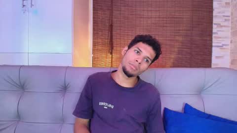 Mia online show from 10.20.25