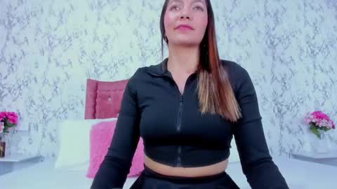 Snapshot of miamalkovaa_ chatting on 12.17.25 Mia Malkova online show from 12.17.25