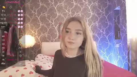 Mia online show from 06.25.26