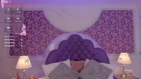 Mia   -5 7001400 Follow  online show from 09.18.25