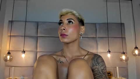 Mia Morgann online show from 01.13.25