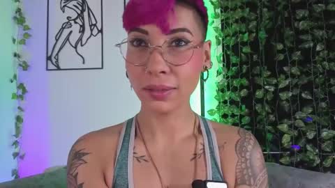 Mia Morgann online show from 02.03.26