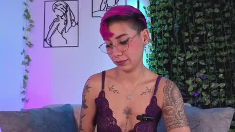 Mia Morgann online show from 02.12.26