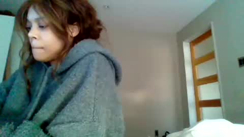 Snapshot of miamuffin8 chatting on 12.16.24 MiaMuffn online show from 12.16.24