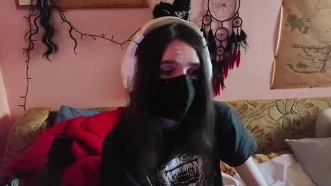 Snapshot of miaowhowl chatting on 02.02.26 Kristien online show from 02.02.26