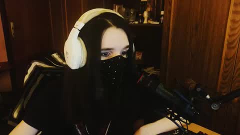 Snapshot of miaowhowl chatting on 03.02.26 Kristien online show from 03.02.26